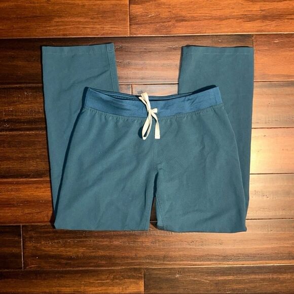 Figs Ladies Pants - Picture 1 of 4